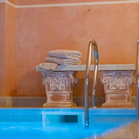 Unique With Indoor Pool & Attic Privat bolig *